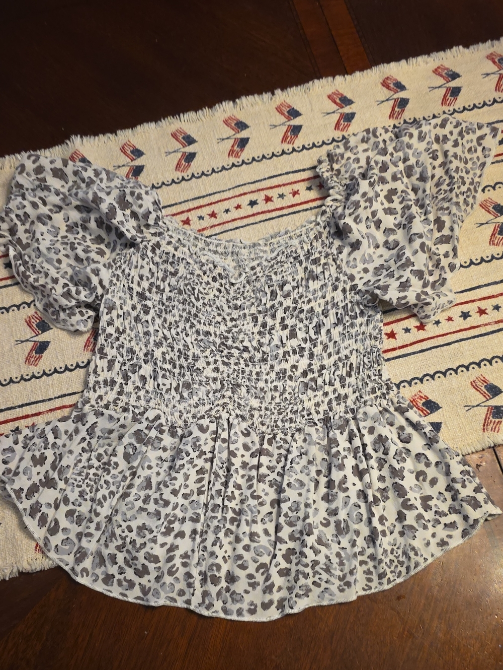 Smocked Puff Sleeve Leopard Print Top - Gray